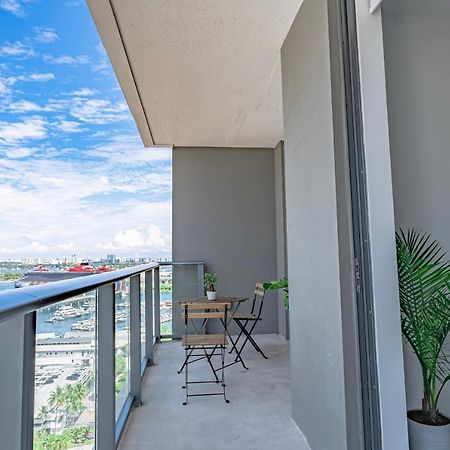 Luxurious 2-Bed Apartment With Breathtaking Bay Views!! ميامي المظهر الخارجي الصورة