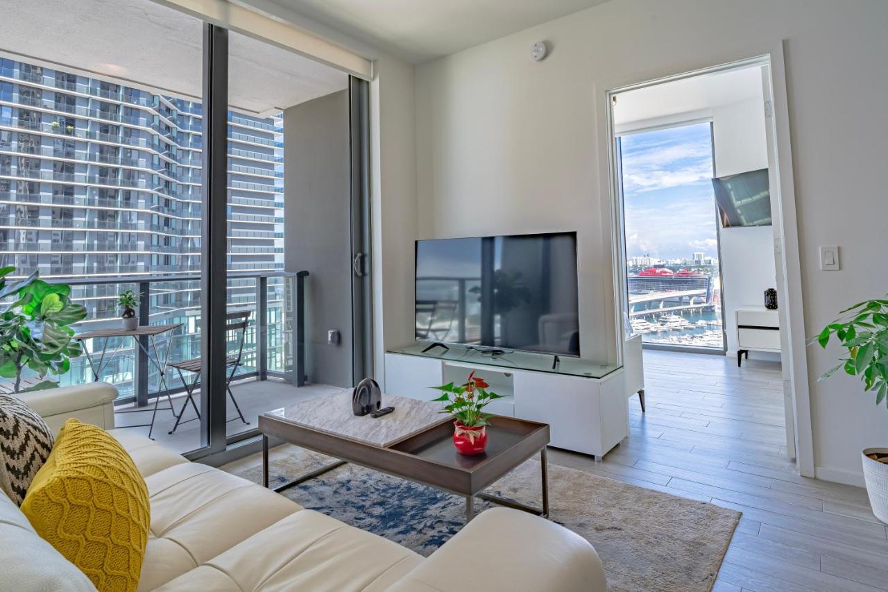 Luxurious 2-Bed Apartment With Breathtaking Bay Views!! ميامي المظهر الخارجي الصورة